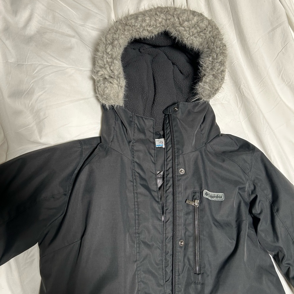 Woman’s Columbia Jacket - Picture 1 of 4